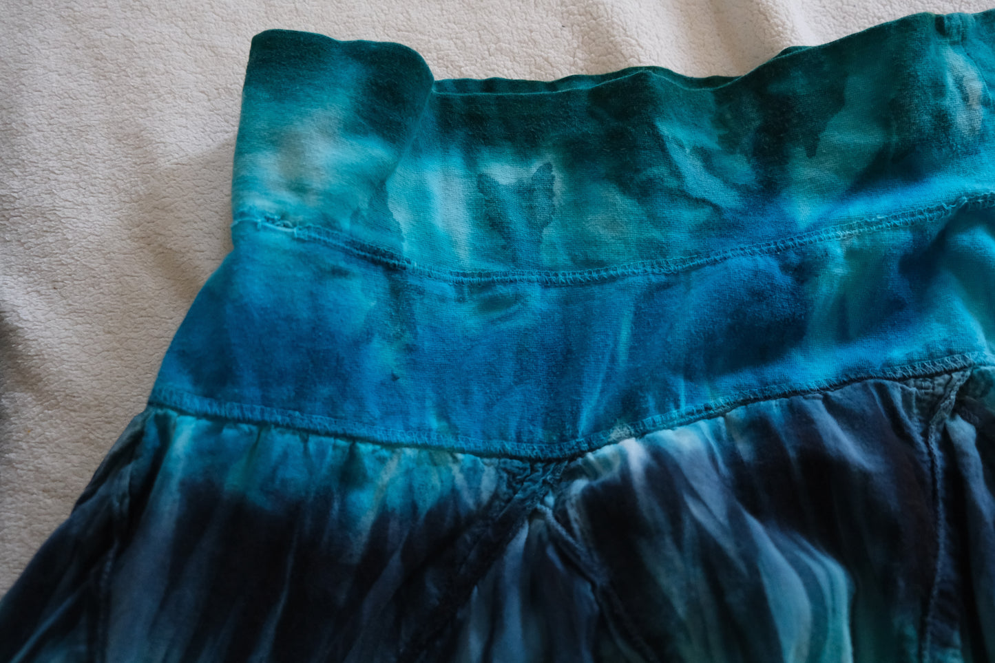 "Cute Options" Brand Bright Tie-Dyed Lightweight Skirt - Size Small